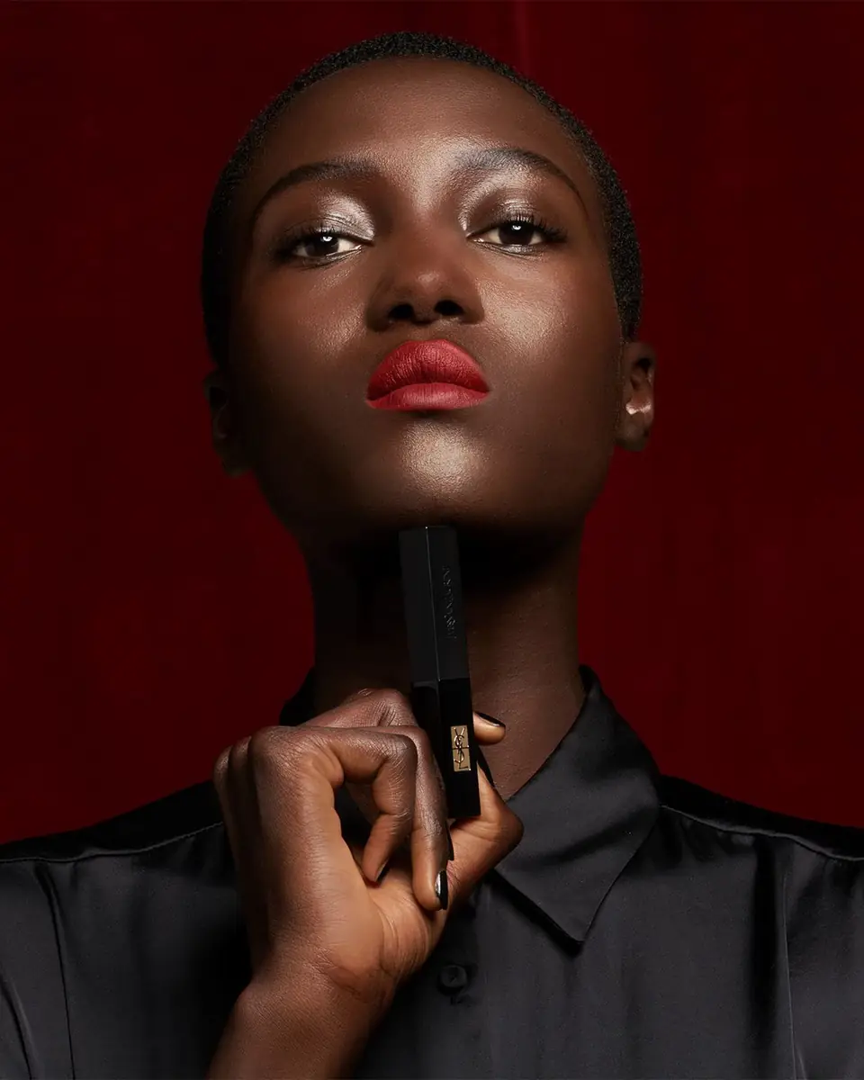 Yves Saint Laurent Beaute The Slim Velvet Radical | Thumbnail 2 Yves Saint Laurent Beaute The Slim Velvet Radical | Thumbnail 2