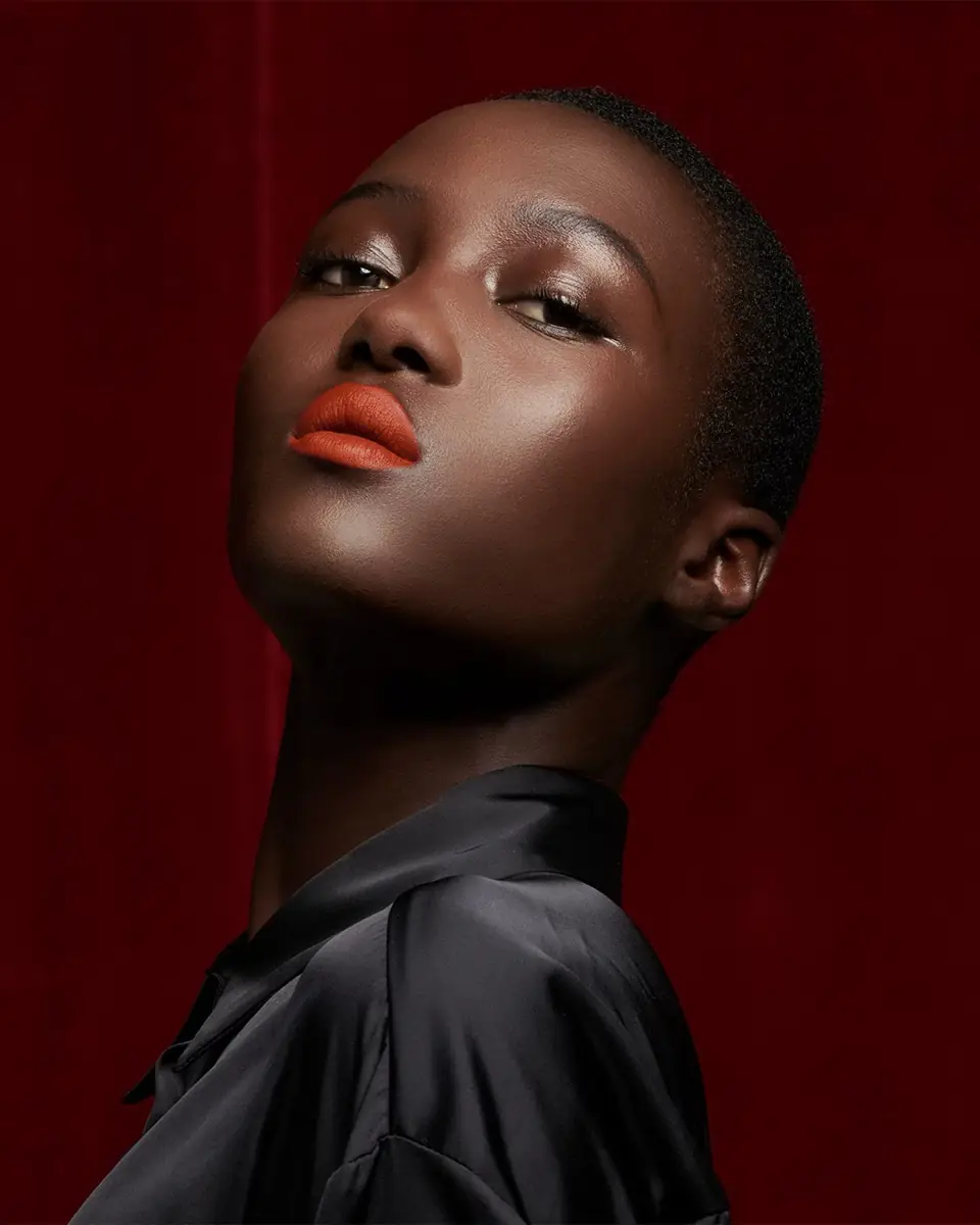 Yves Saint Laurent Beaute The Slim Velvet Radical | Thumbnail 2 Yves Saint Laurent Beaute The Slim Velvet Radical | Thumbnail 2
