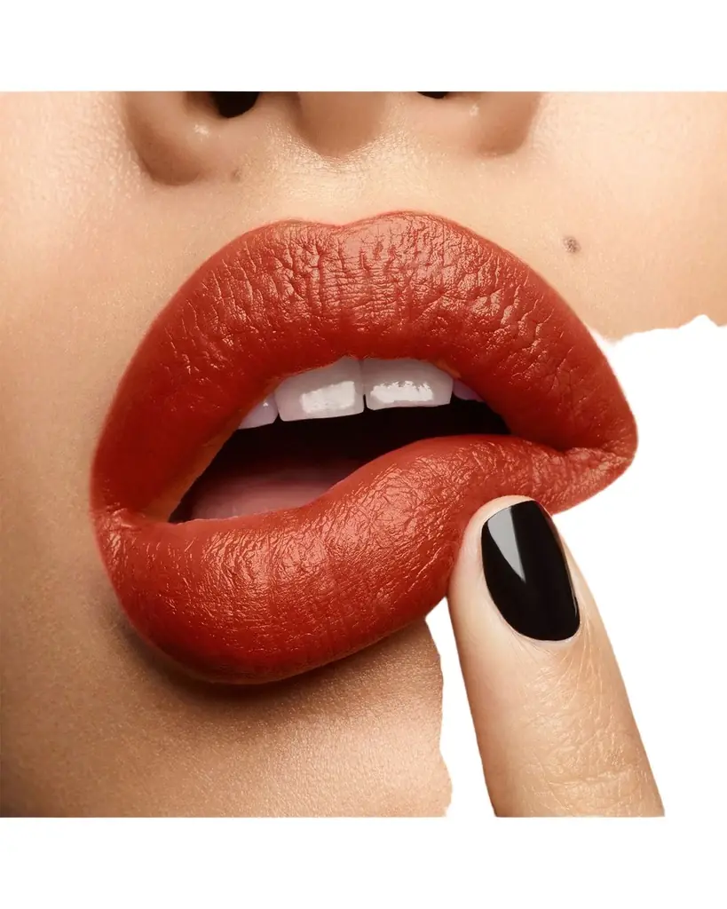 Yves Saint Laurent Beaute The Slim Velvet Radical | Image 1 Yves Saint Laurent Beaute The Slim Velvet Radical | Image 1
