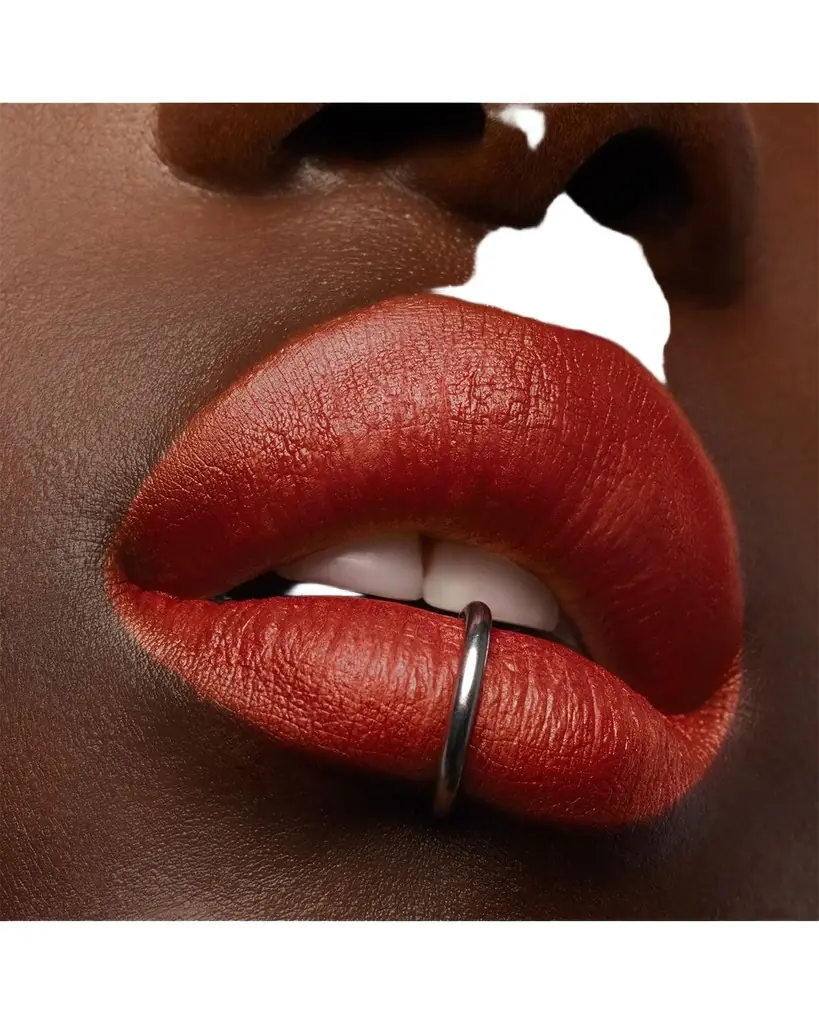 Yves Saint Laurent Beaute The Slim Velvet Radical | Image 1 Yves Saint Laurent Beaute The Slim Velvet Radical | Image 1