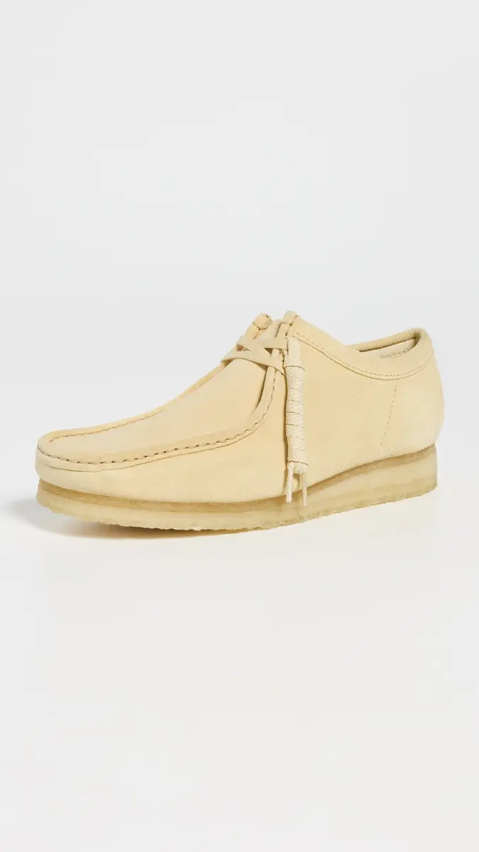 Clarks Wallabee Suede Shoes Pale Yellow Suede | Thumbnail 2