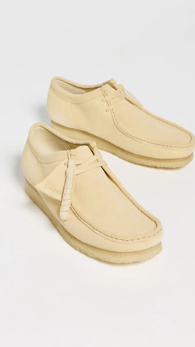 Clarks Wallabee Suede Shoes Pale Yellow Suede | Thumbnail 4