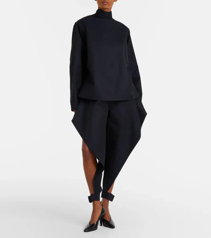 ALAÏA Ruffled cotton gabardine tapered pants | Thumbnail 2