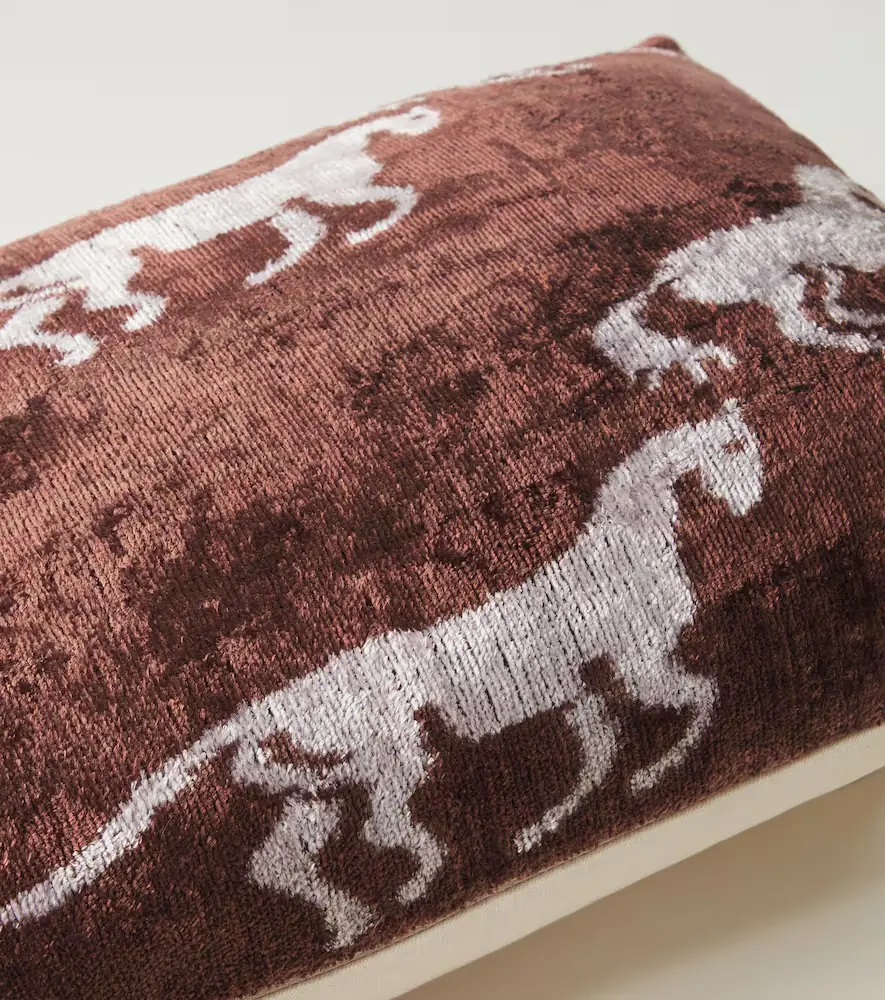 LES OTTOMANS Silk and cotton velvet cushion | Thumbnail 3