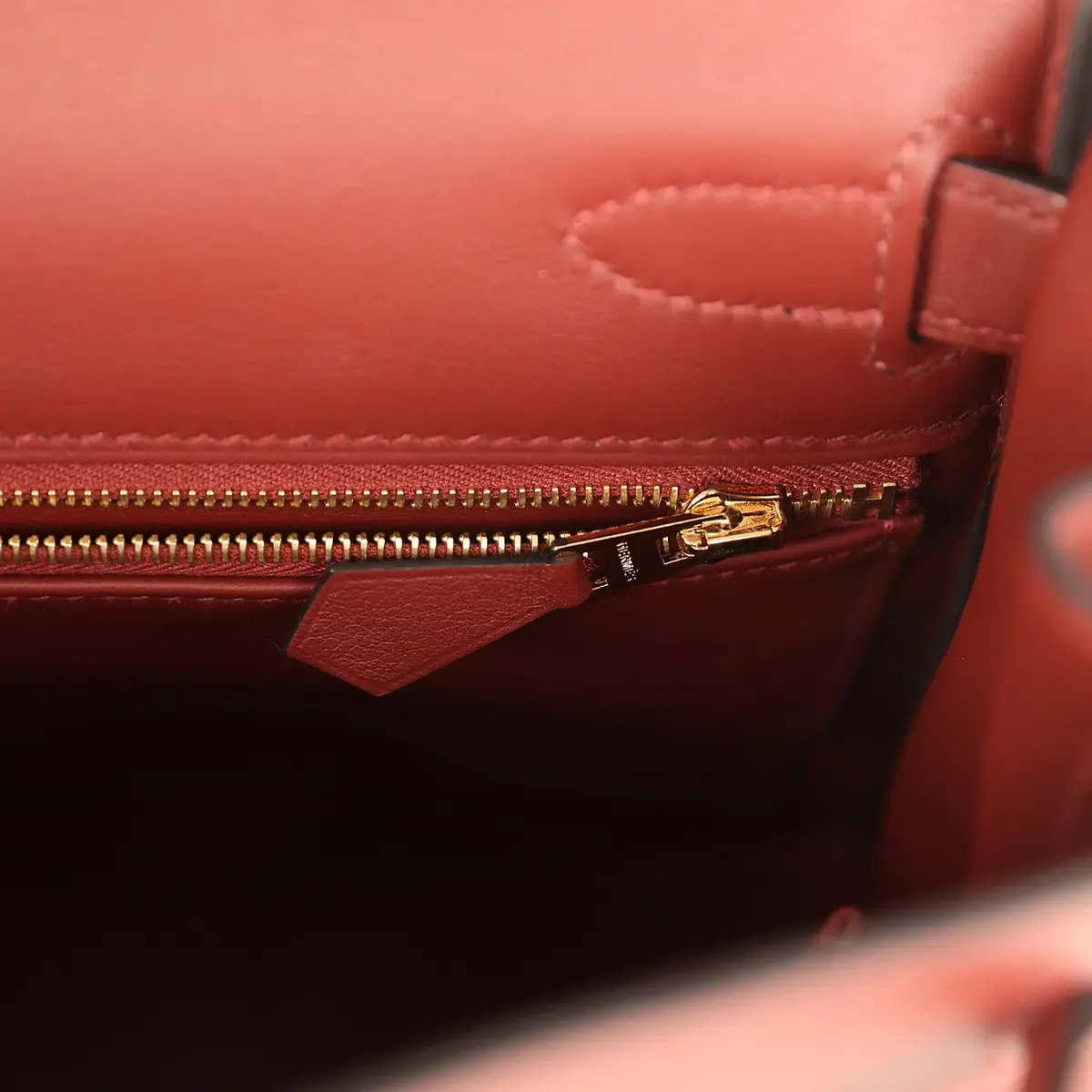 HERMÈS Hermes Kelly Lakis 28 Rouge H Swift Gold Hardware | Thumbnail 11 HERMÈS Hermes Kelly Lakis 28 Rouge H Swift Gold Hardware | Thumbnail 11