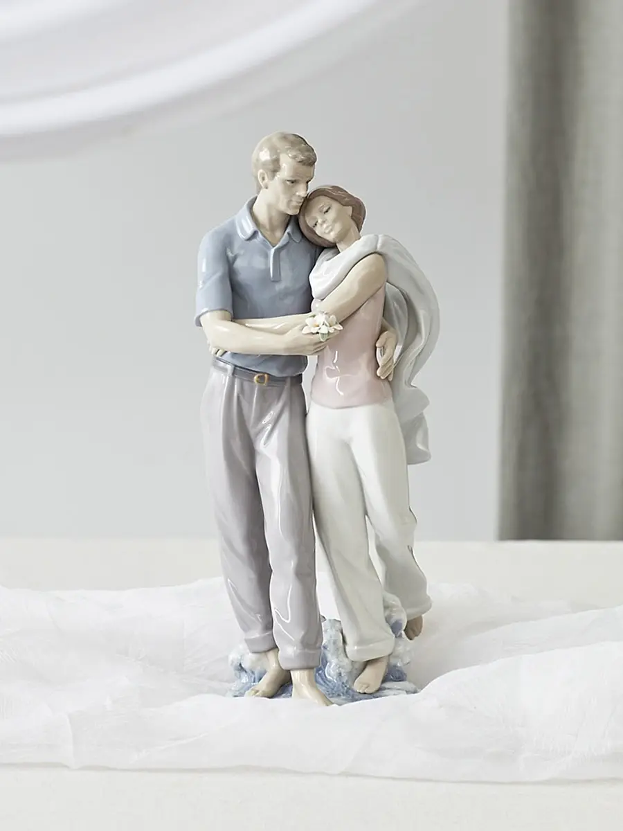 Lladro You're Everything To Me Figurine | Thumbnail 2 Lladro You're Everything To Me Figurine | Thumbnail 2