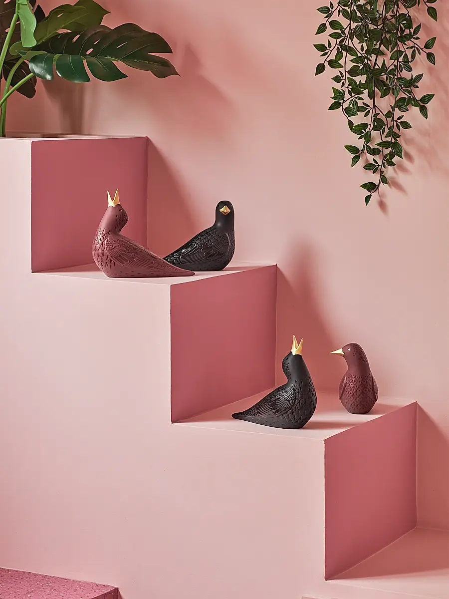 Lladro Starling I Porcelain Figurine | Thumbnail 5