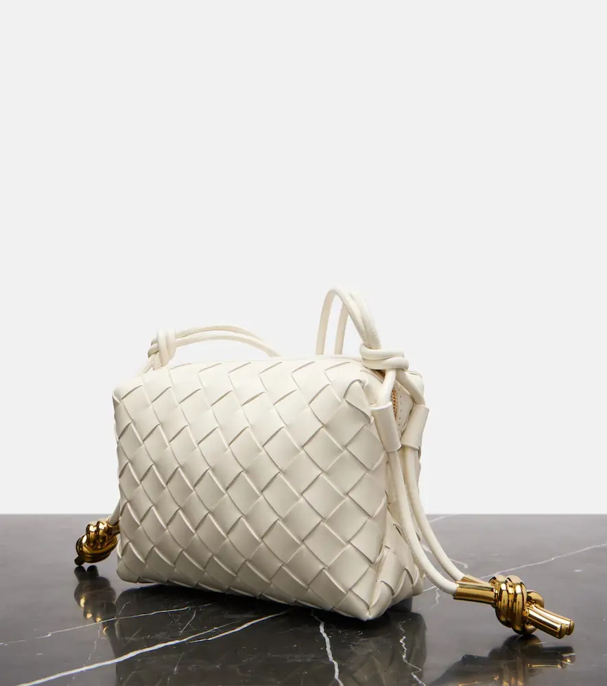 Bottega Veneta Loop Mini leather crossbody bag | Thumbnail 4