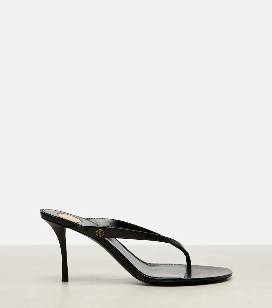 Saint Laurent Sue leather thong sandals | Thumbnail 3