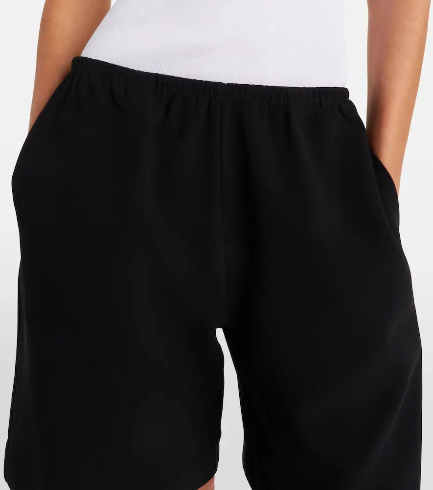 LESET Arielle crêpe shorts | Thumbnail 2