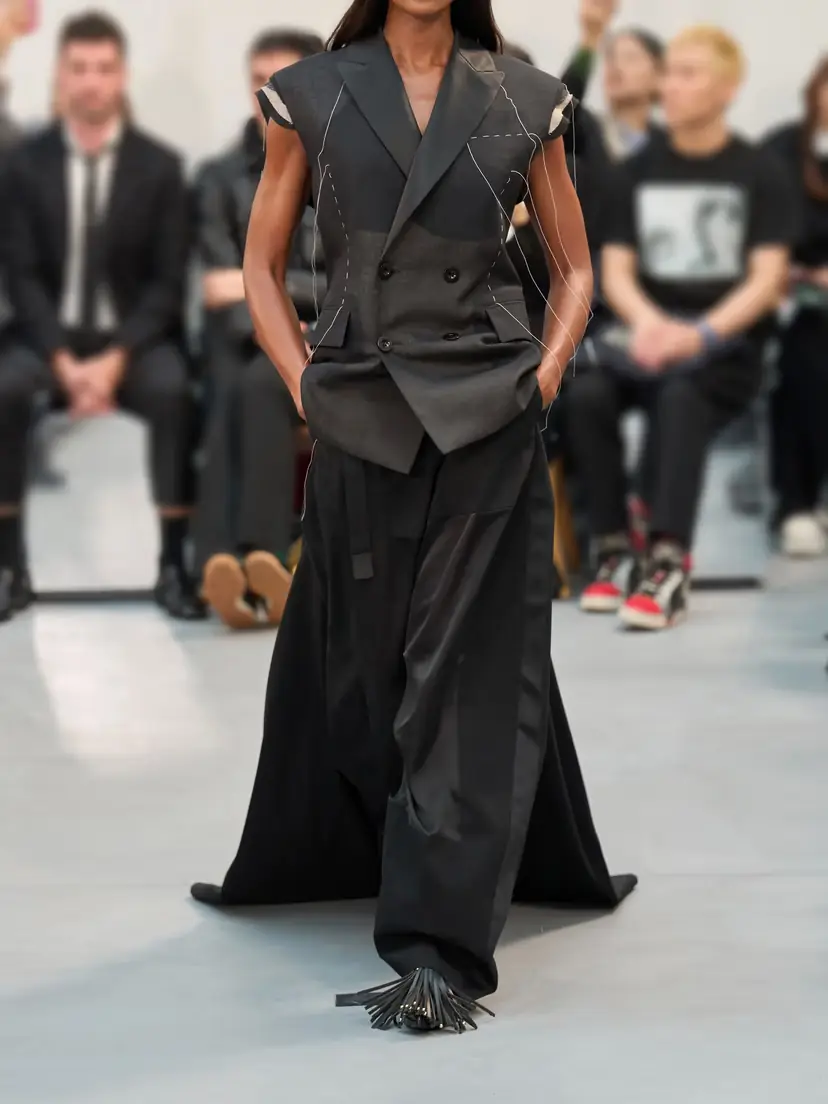 Sacai Wool Organza Vest | Thumbnail 5 Sacai Wool Organza Vest | Thumbnail 5