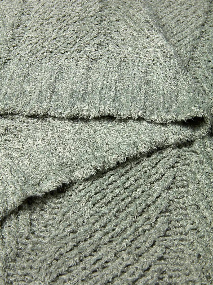 Barefoot Dreams CozyChic Shine Herringbone Blanket | Thumbnail 4