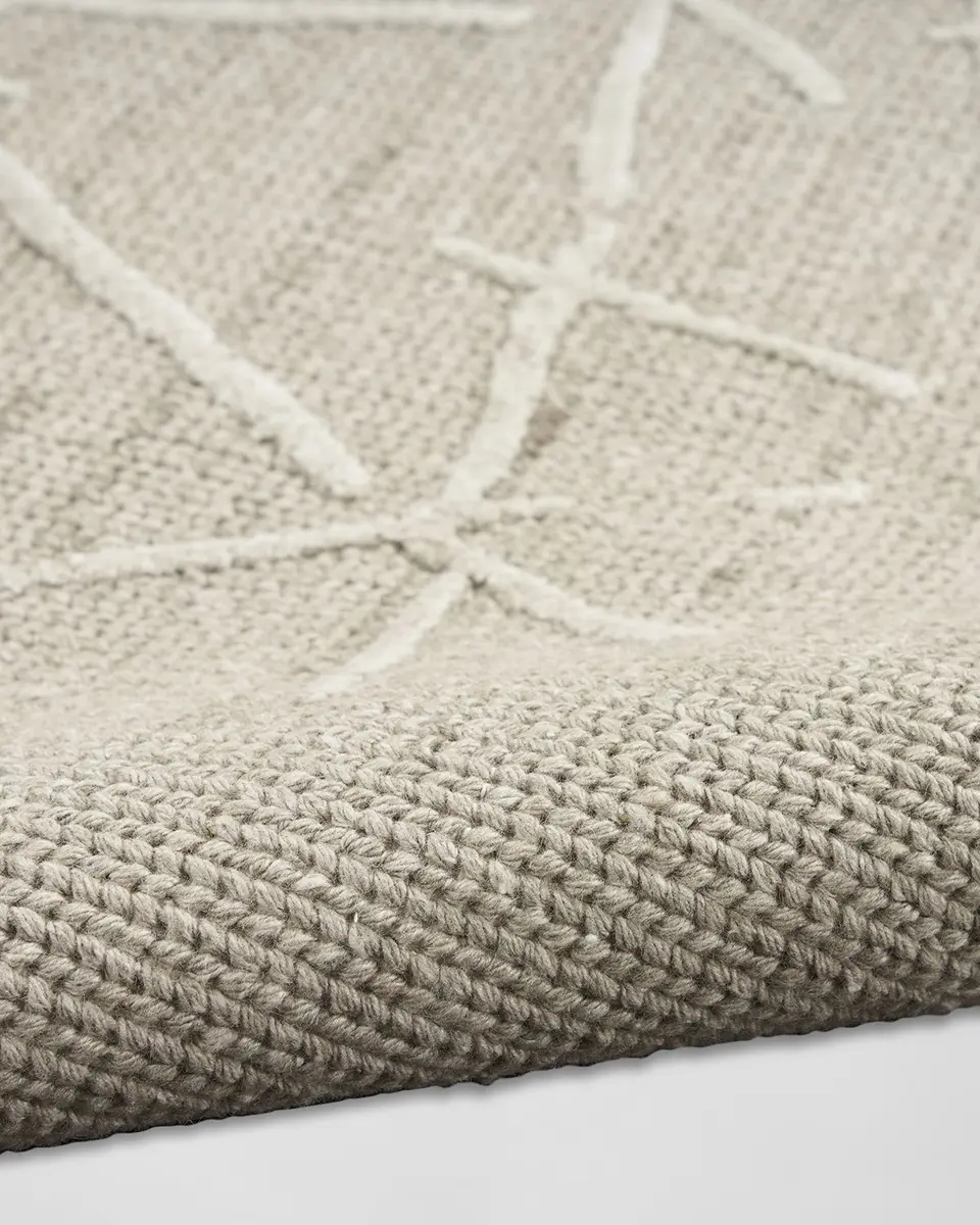 Calvin Klein Wander Hand-Woven Taupe Rug | Thumbnail 3 Calvin Klein Wander Hand-Woven Taupe Rug | Thumbnail 3