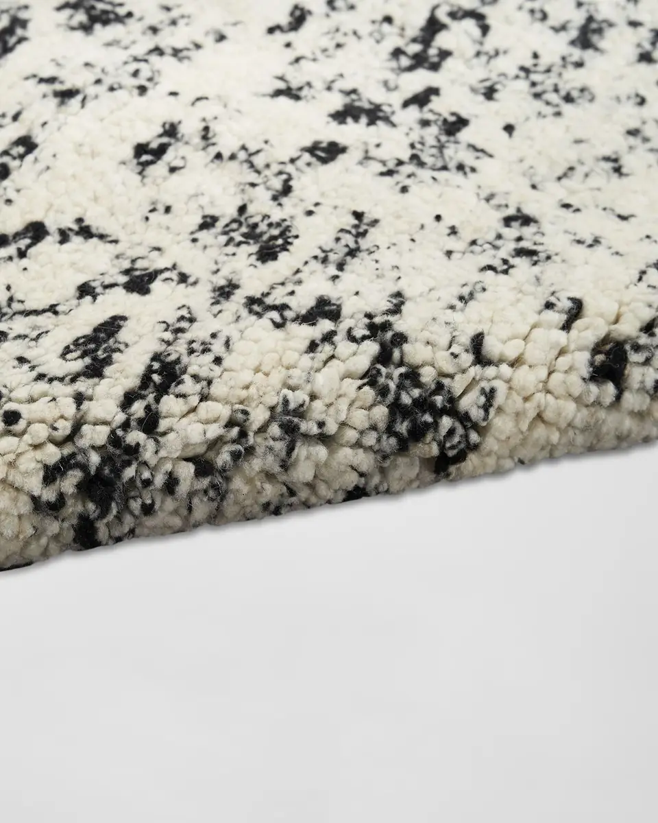 Calvin Klein Billows Hand-Knotted Rug | Thumbnail 4 Calvin Klein Billows Hand-Knotted Rug | Thumbnail 4