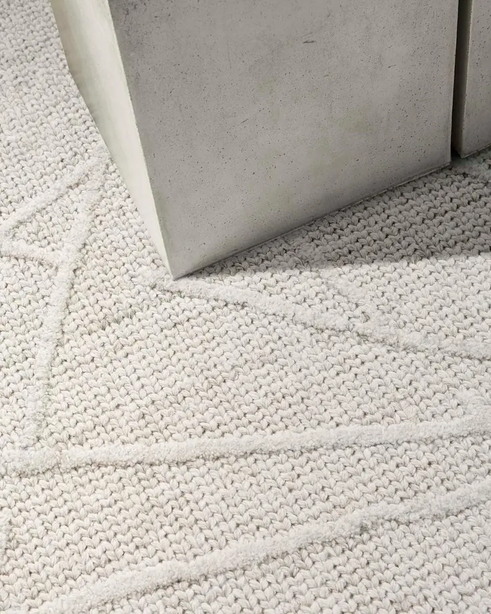 Calvin Klein Wander Hand-Woven Rug | Thumbnail 3 Calvin Klein Wander Hand-Woven Rug | Thumbnail 3
