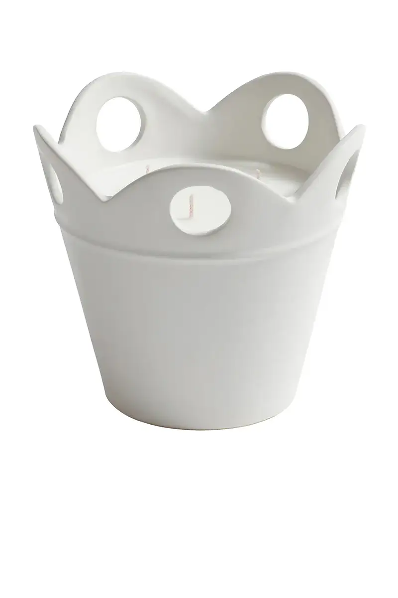 The Favorites Large Citronella Pot Candle | Thumbnail 3 The Favorites Large Citronella Pot Candle | Thumbnail 3