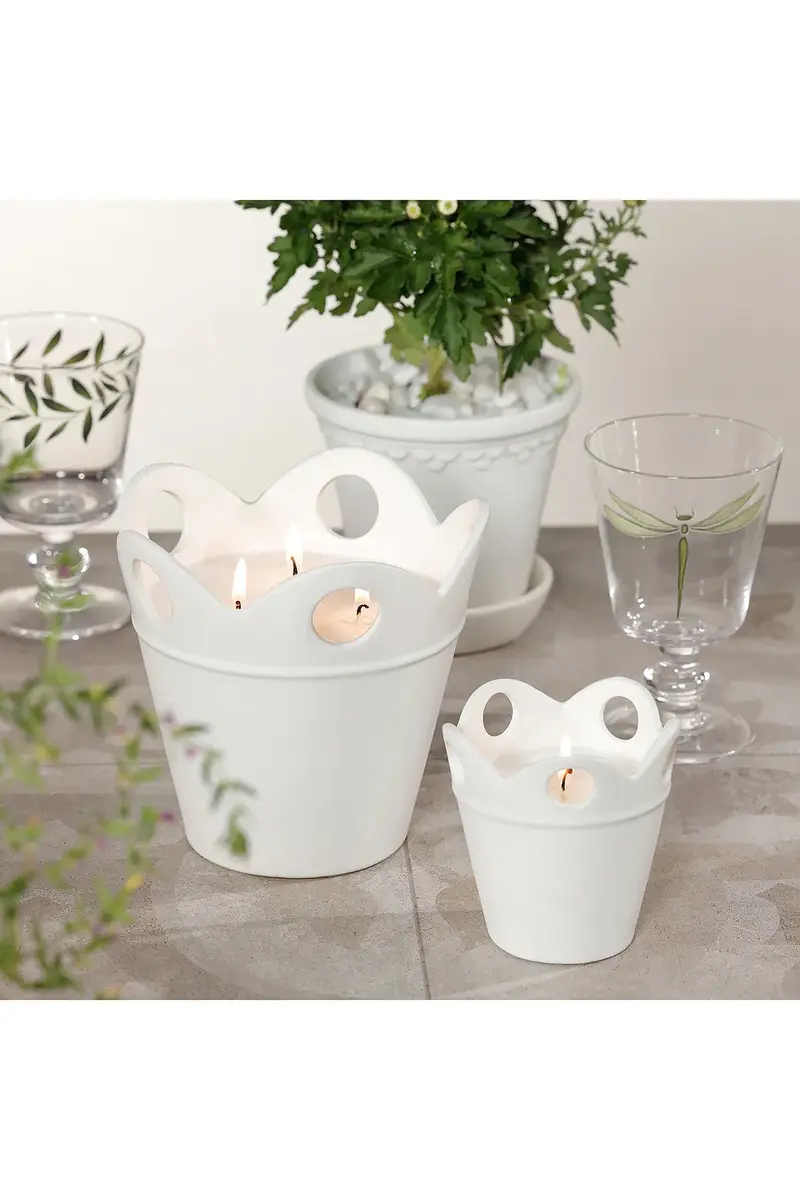 The Favorites Large Citronella Pot Candle | Thumbnail 4 The Favorites Large Citronella Pot Candle | Thumbnail 4