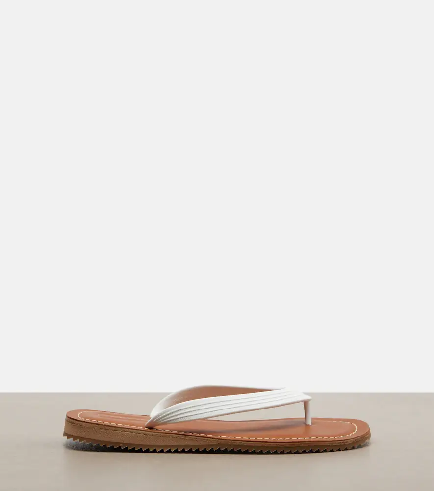 Miu Miu Embossed thong sandals | Thumbnail 3