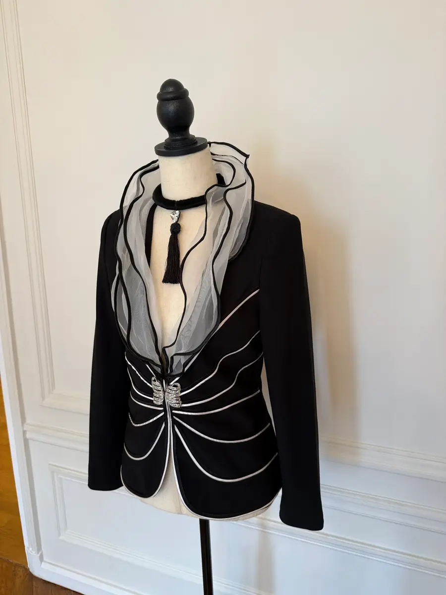 Jen Wonders Studio Couture Blazer | Thumbnail 6 Jen Wonders Studio Couture Blazer | Thumbnail 6