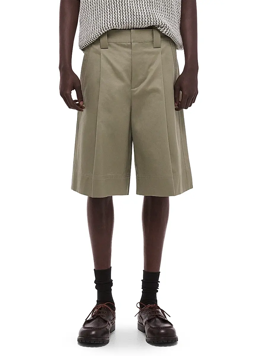 Helmut Lang Men's Pleated Relaxed-Fit Chino Shorts | Thumbnail 3 Helmut Lang Men's Pleated Relaxed-Fit Chino Shorts | Thumbnail 3