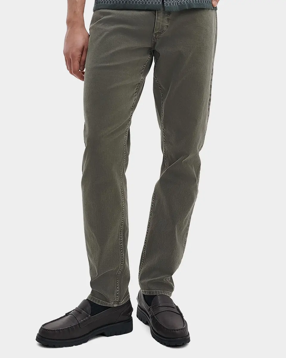 rag & bone Men's Aero Essex Stretch Denim Classic-Fit Jeans | Thumbnail 4 rag & bone Men's Aero Essex Stretch Denim Classic-Fit Jeans | Thumbnail 4