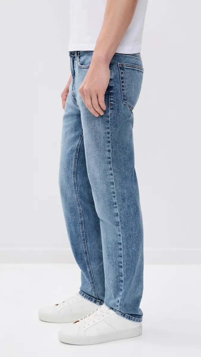 Frame Modern Straight Jeans | Thumbnail 4 Frame Modern Straight Jeans | Thumbnail 4
