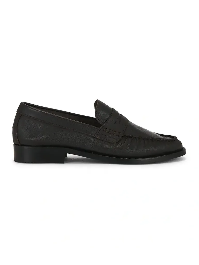 Duke + Dexter Ezra Pebble Pleated Penny Loafer