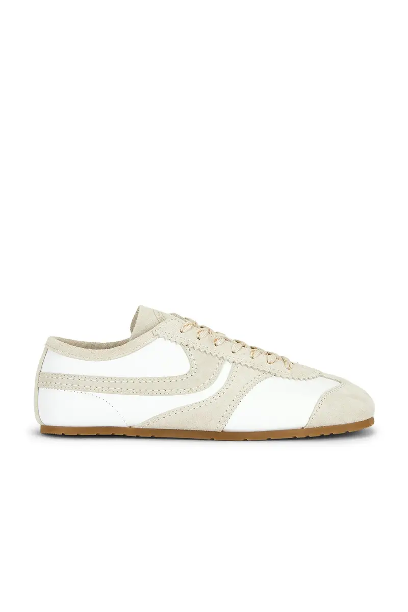 Sneaker