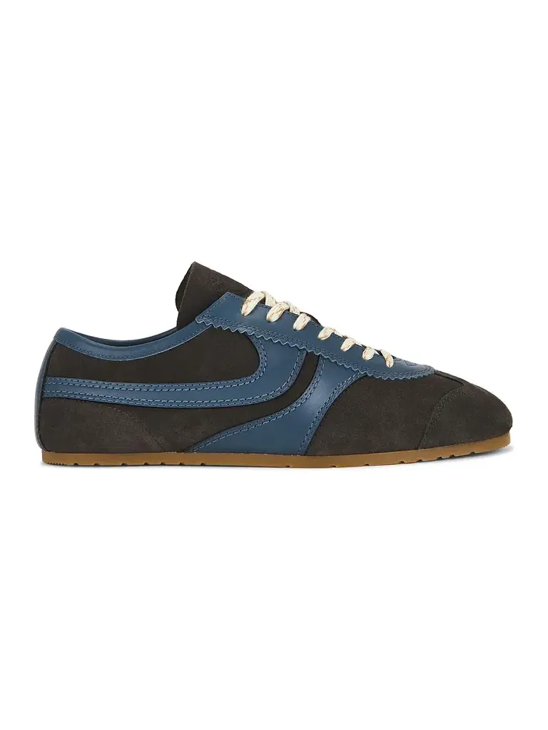 Sneaker Sneaker