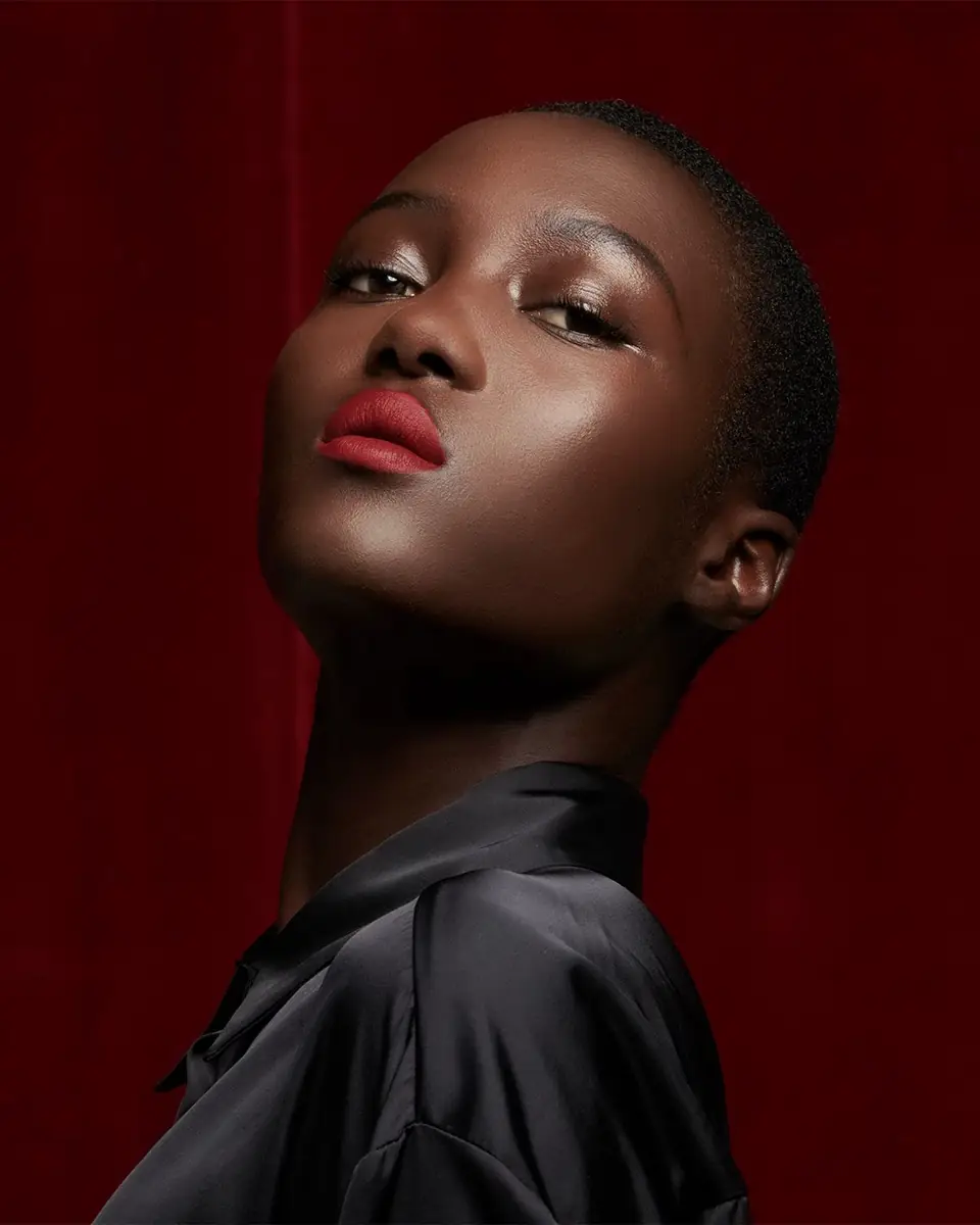Yves Saint Laurent Beaute The Slim Velvet Radical | Thumbnail 2 Yves Saint Laurent Beaute The Slim Velvet Radical | Thumbnail 2