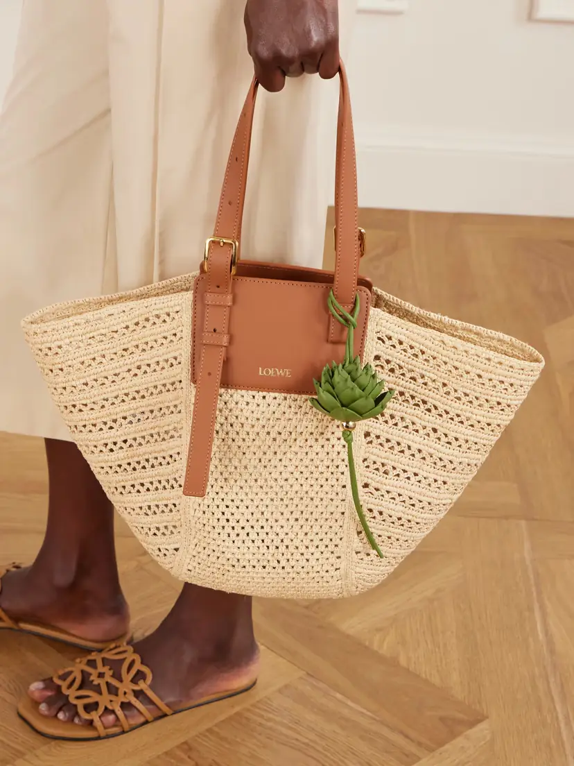 Loewe + Paula's Ibiza Artichoke Leather And Gold-tone Bag Charm | Thumbnail 2 Loewe + Paula's Ibiza Artichoke Leather And Gold-tone Bag Charm | Thumbnail 2