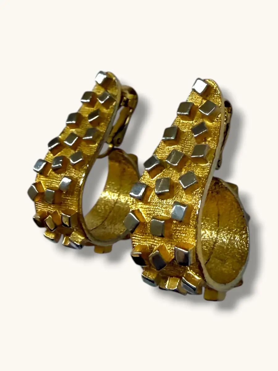 Jen Wonders Studio Sculptural Hoop Earrings | Thumbnail 2 Jen Wonders Studio Sculptural Hoop Earrings | Thumbnail 2
