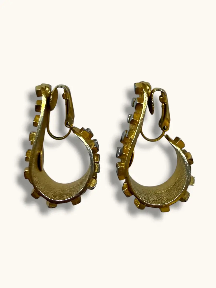 Jen Wonders Studio Sculptural Hoop Earrings | Thumbnail 5 Jen Wonders Studio Sculptural Hoop Earrings | Thumbnail 5