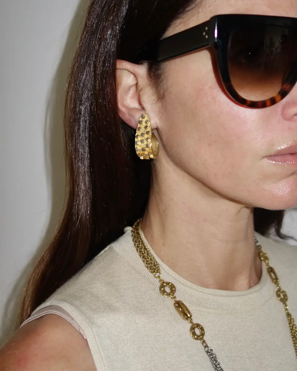 Jen Wonders Studio Sculptural Hoop Earrings | Thumbnail 7 Jen Wonders Studio Sculptural Hoop Earrings | Thumbnail 7