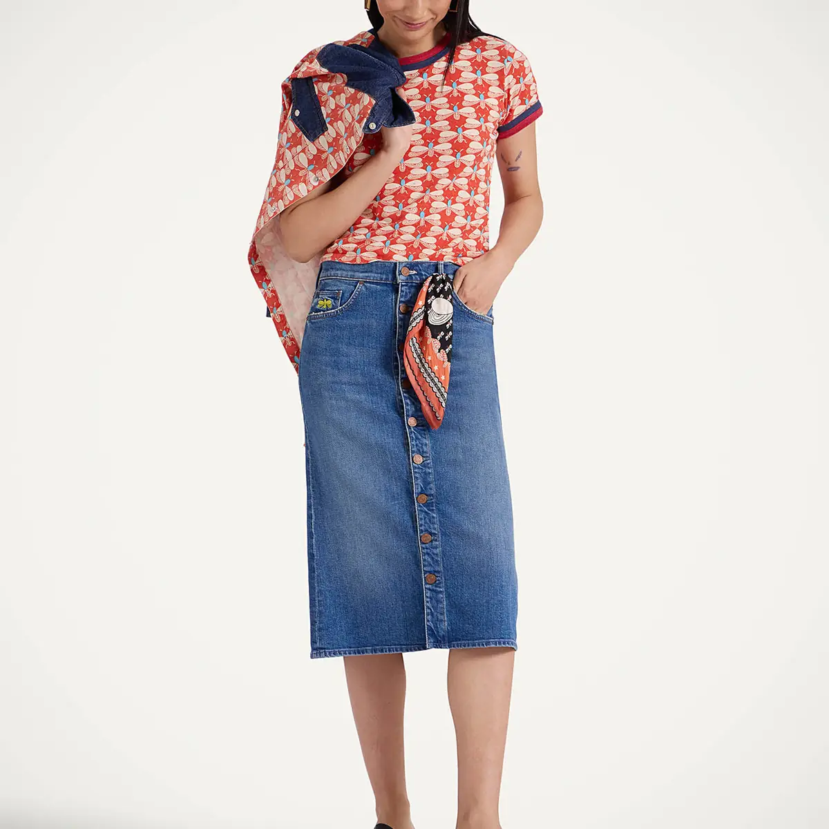 La DoubleJ The Button Front Vagabond Midi Skirt | Thumbnail 3