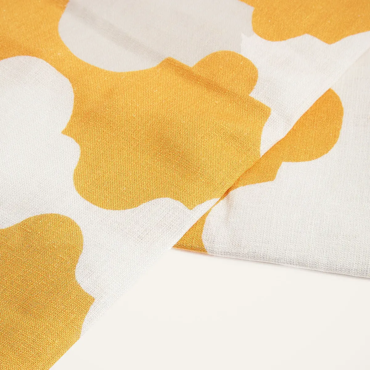La DoubleJ Medium Tablecloth | Thumbnail 2 La DoubleJ Medium Tablecloth | Thumbnail 2