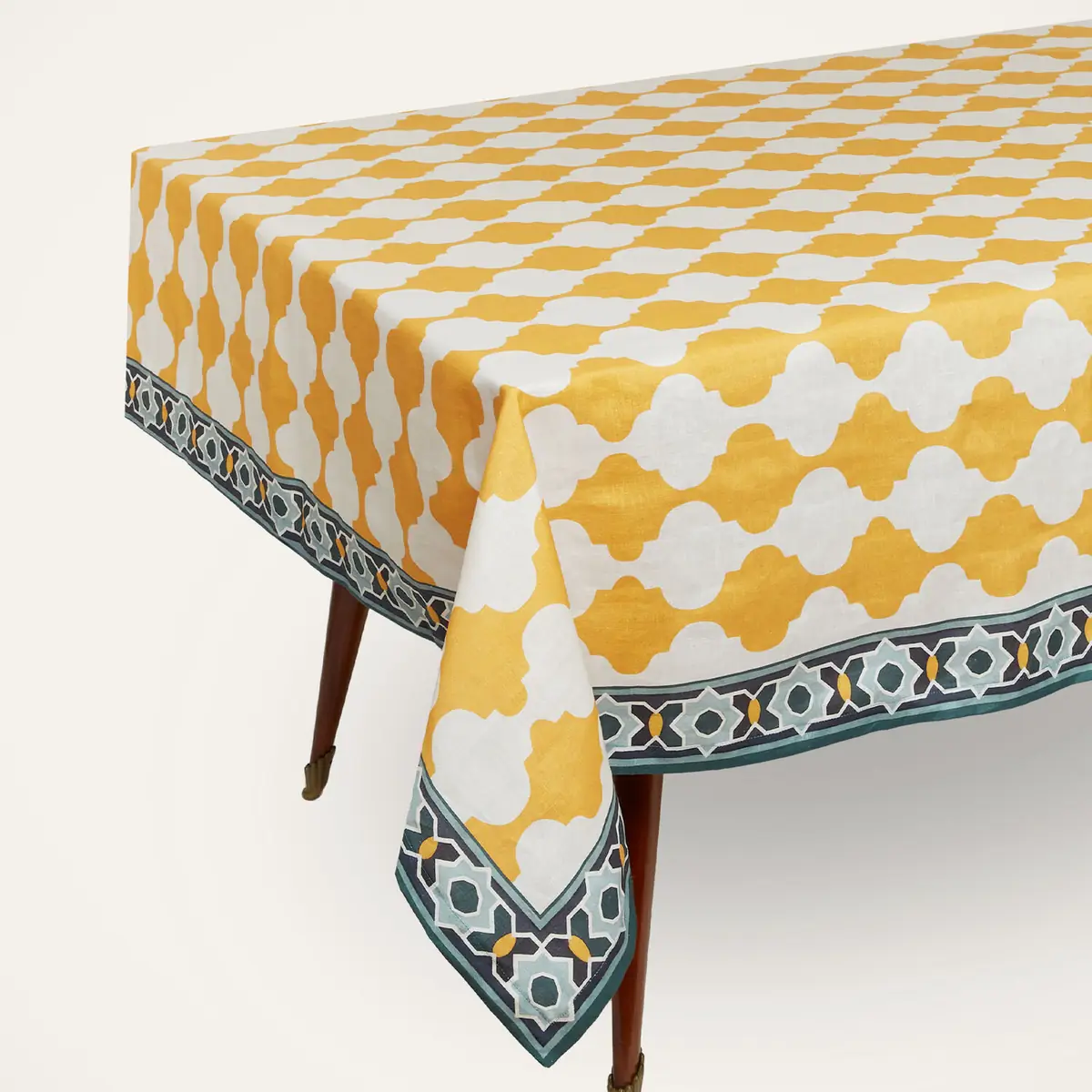 La DoubleJ Medium Tablecloth | Thumbnail 4 La DoubleJ Medium Tablecloth | Thumbnail 4