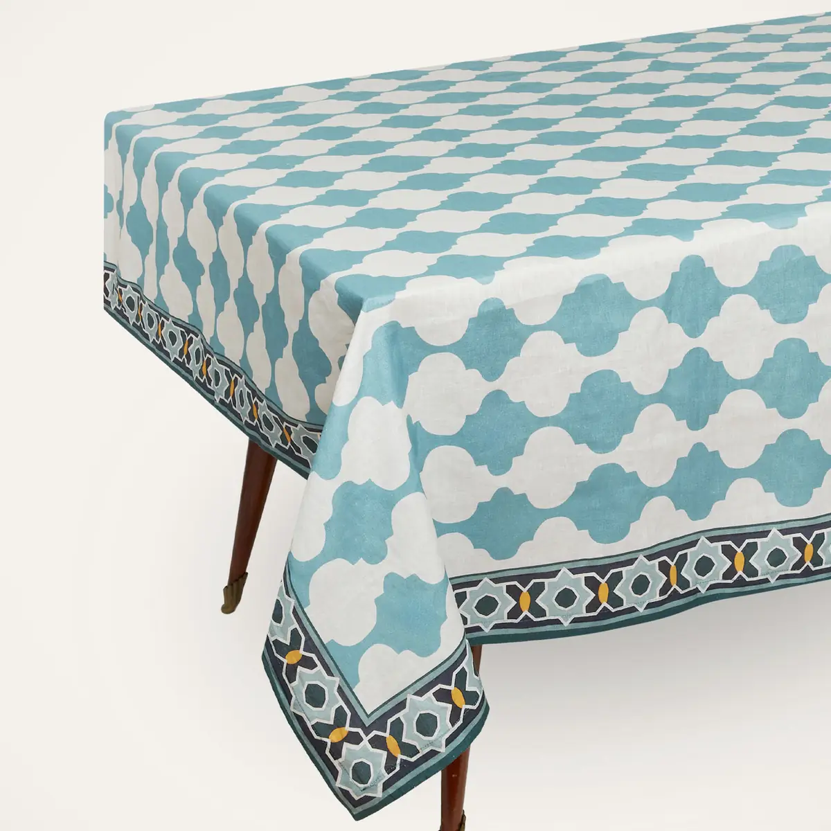La DoubleJ Large Tablecloth | Thumbnail 4 La DoubleJ Large Tablecloth | Thumbnail 4
