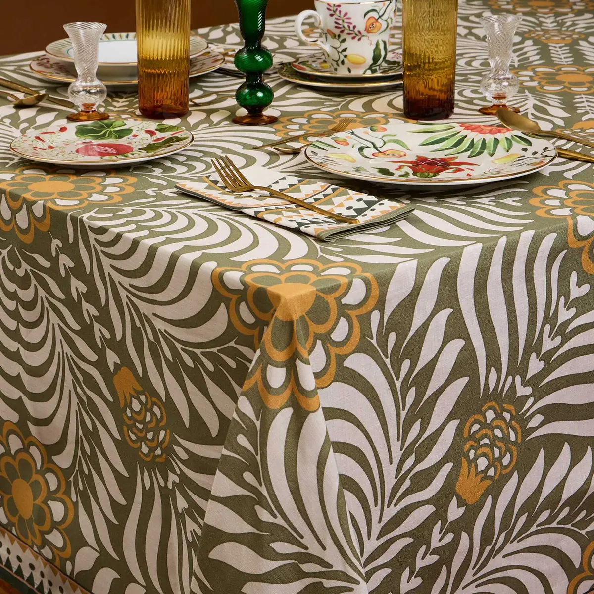La DoubleJ Large Tablecloth | Thumbnail 5 La DoubleJ Large Tablecloth | Thumbnail 5