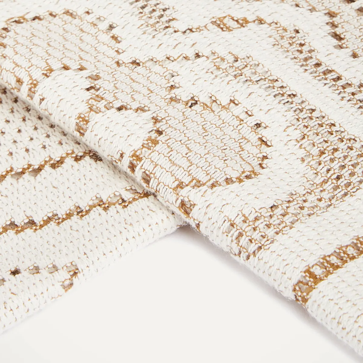 La DoubleJ Lacey Large Tablecloth | Thumbnail 2 La DoubleJ Lacey Large Tablecloth | Thumbnail 2