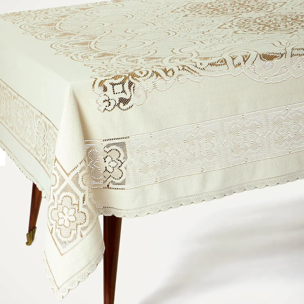 La DoubleJ Lacey Large Tablecloth | Thumbnail 4 La DoubleJ Lacey Large Tablecloth | Thumbnail 4