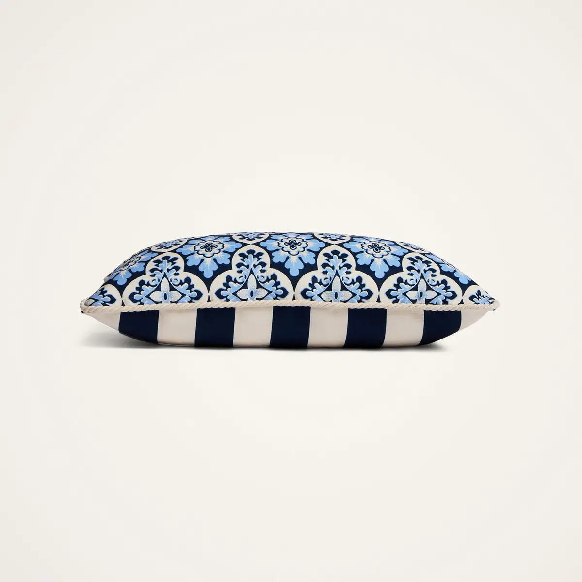 La DoubleJ Outdoor Cushion (30X50) | Thumbnail 4 La DoubleJ Outdoor Cushion (30X50) | Thumbnail 4