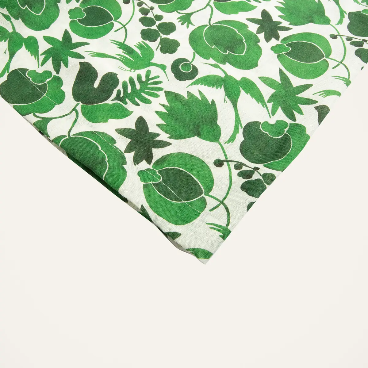La DoubleJ Medium Tablecloth | Thumbnail 3