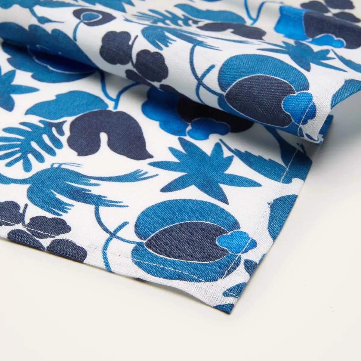 La DoubleJ Large Napkins Set Of 2 (45X45) | Thumbnail 4 La DoubleJ Large Napkins Set Of 2 (45X45) | Thumbnail 4