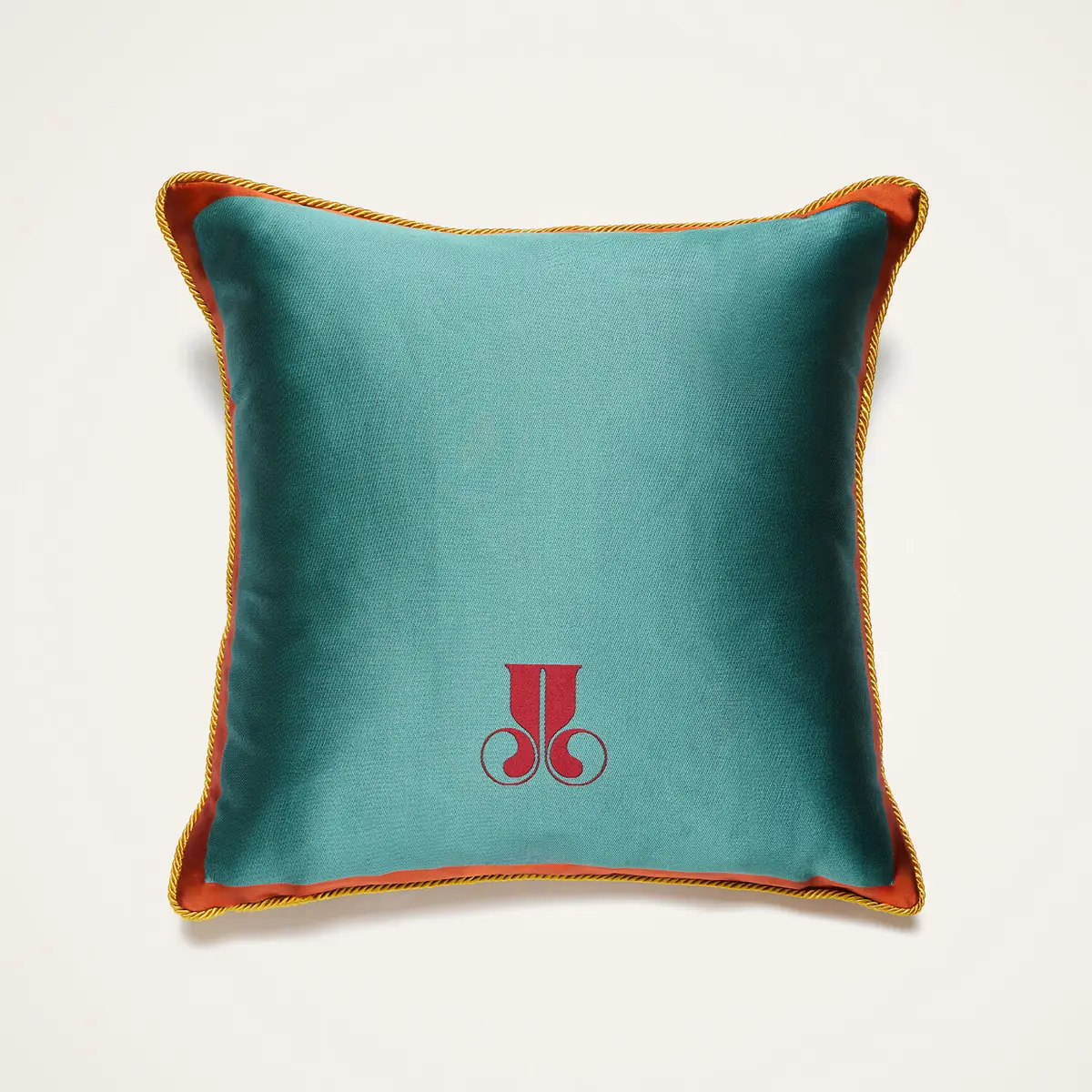 La DoubleJ Cushion | Thumbnail 2