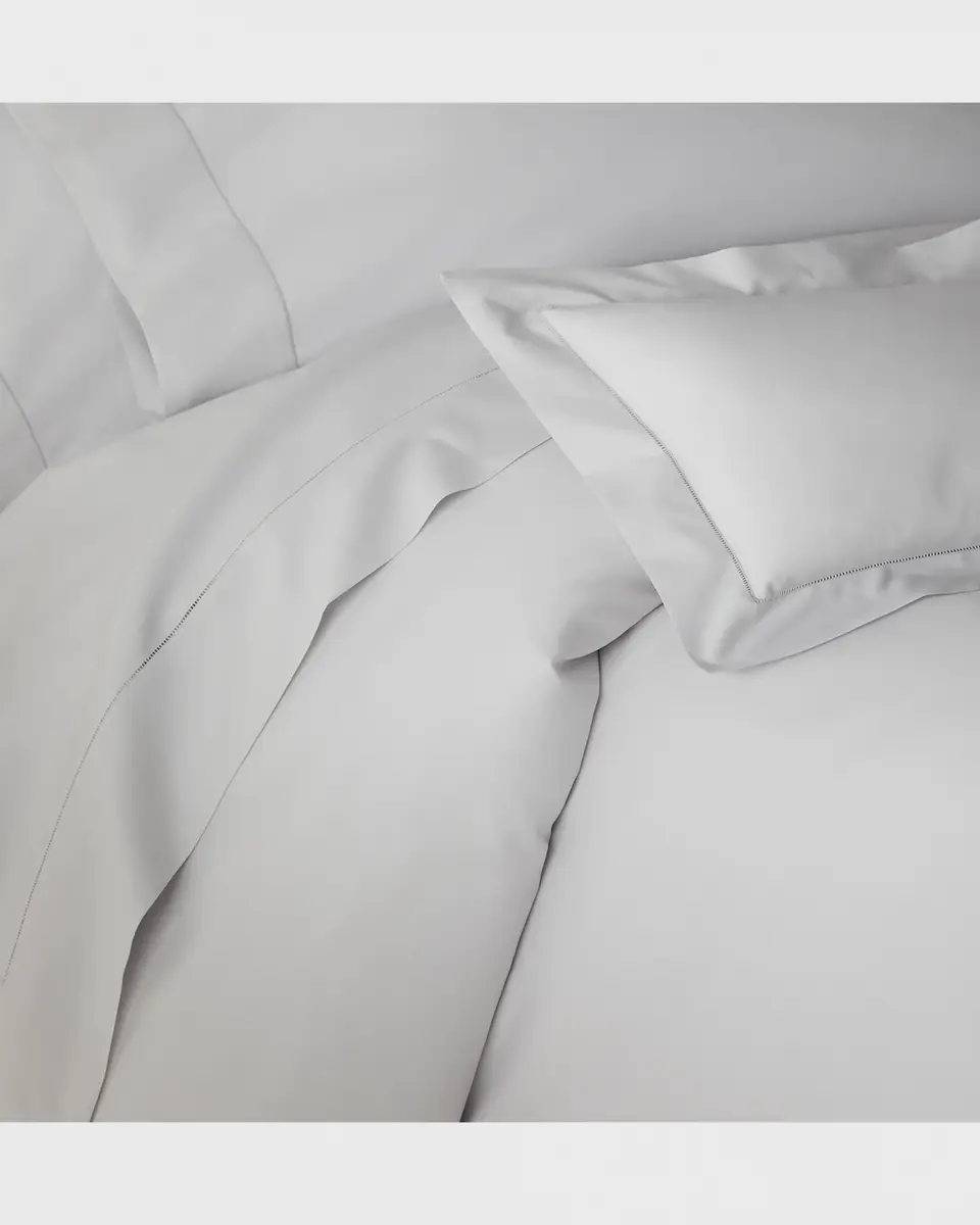Sferra Celeste Full/Queen Percale Flat Sheet | Thumbnail 2