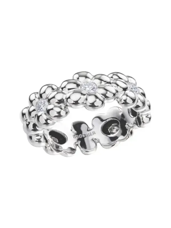 18K White Gold Diamond Flower Puff Ring