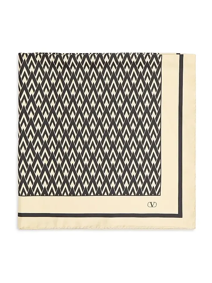 Women's Toute La V Silk Scarf