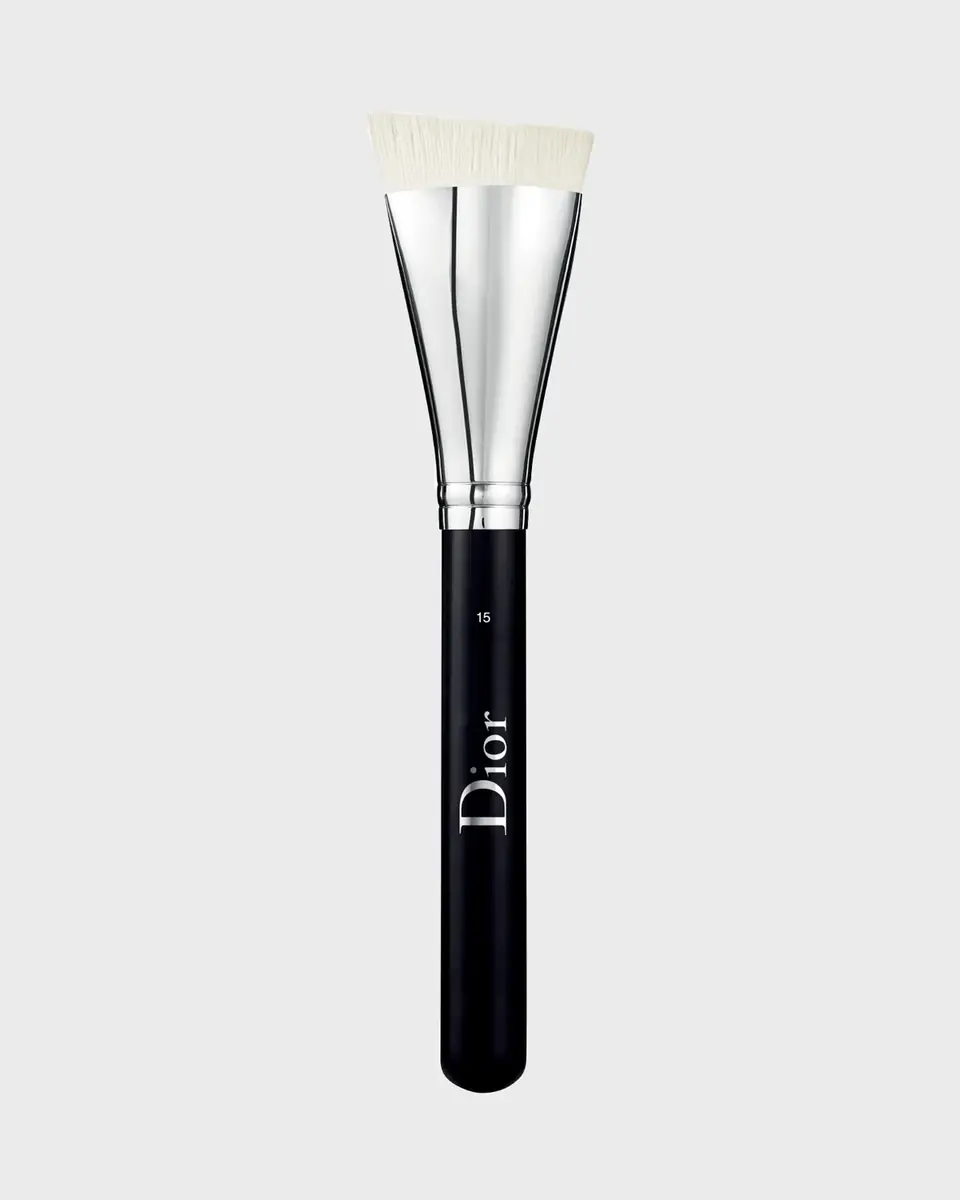Dior Backstage Contouring Brush | Thumbnail 2 Dior Backstage Contouring Brush | Thumbnail 2