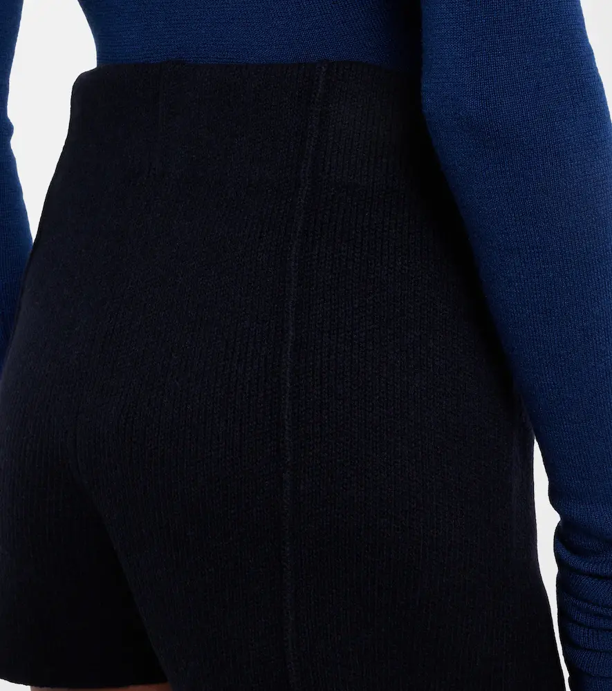 Jardin des Orangers Wool and cashmere shorts | Thumbnail 6